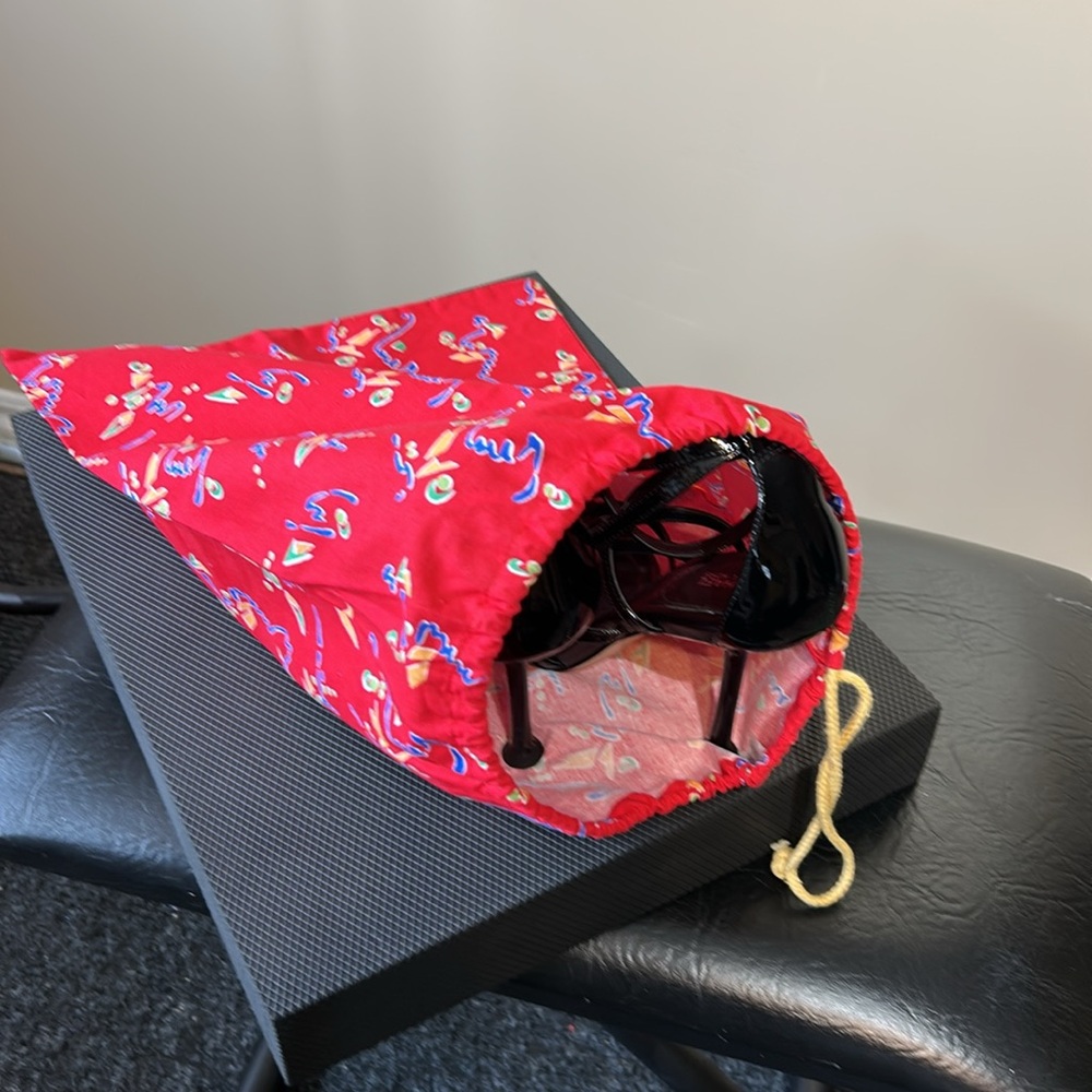Drawstring Travel Shoe Bag - Picture 3 of 7